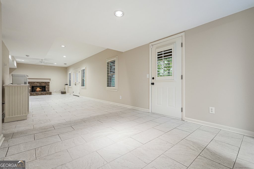 726 Whisper Wind Court Woodstock - Photo 50