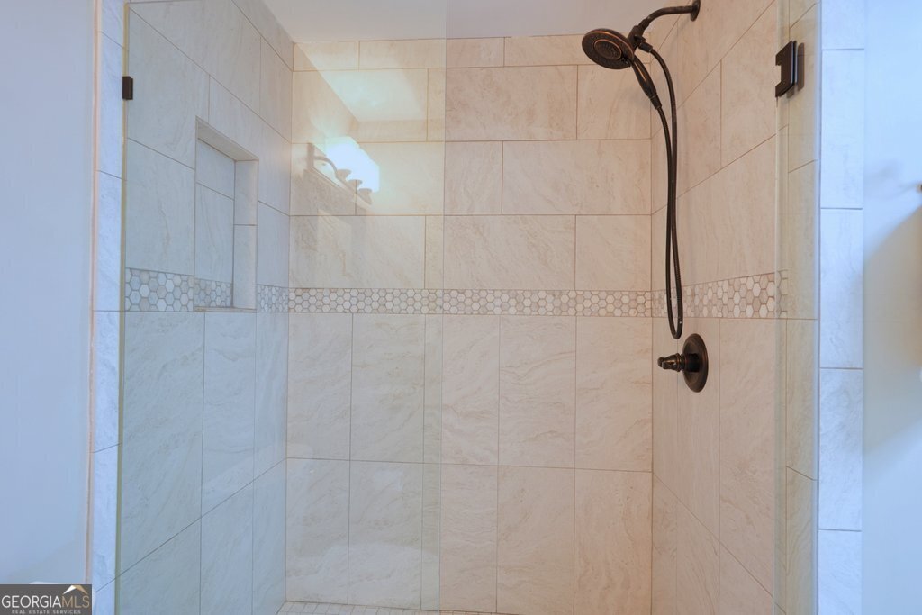 726 Whisper Wind Court Woodstock - Photo 57