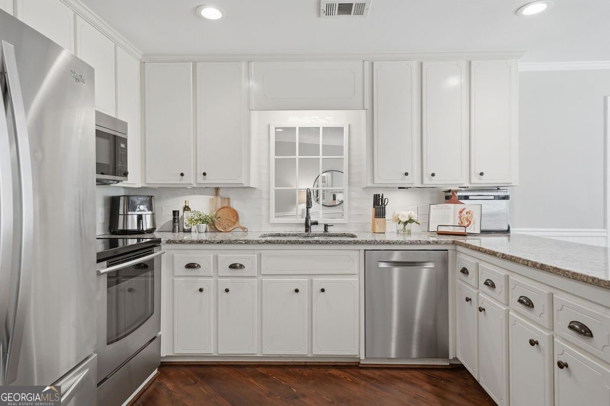 364 Holly Street Canton - Photo 19