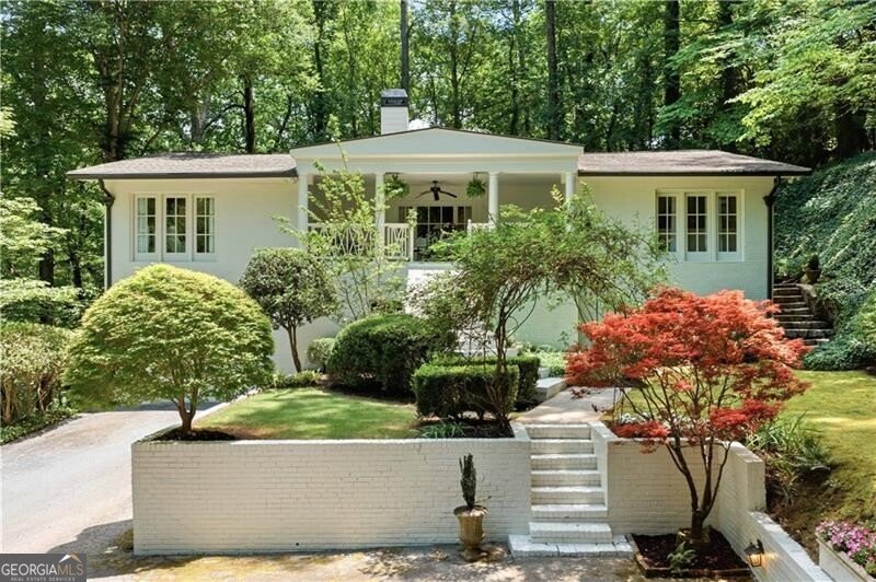 1220 Beechwood Drive Atlanta - main photo