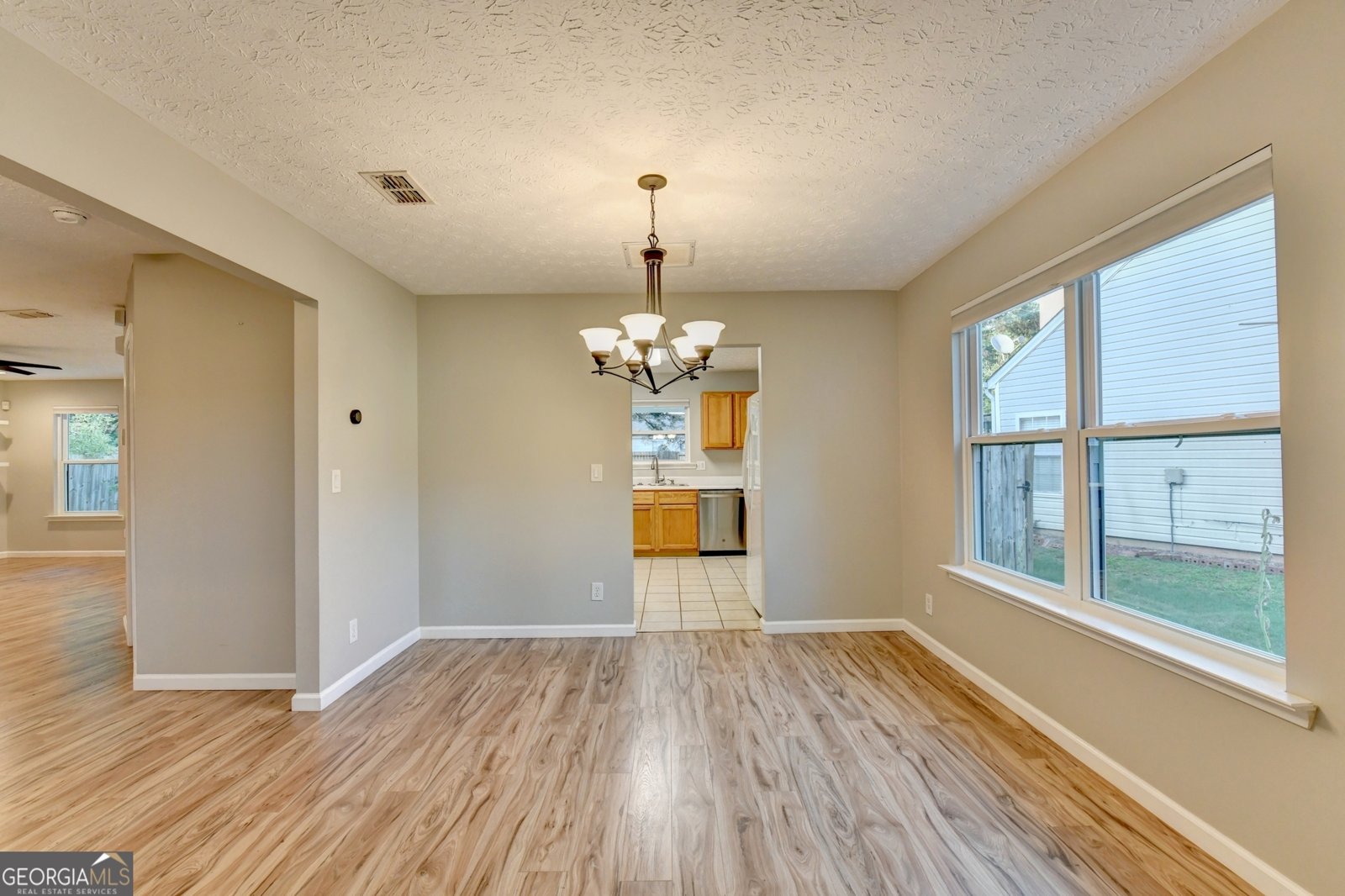 577 Ives Circle Lilburn - Photo 13