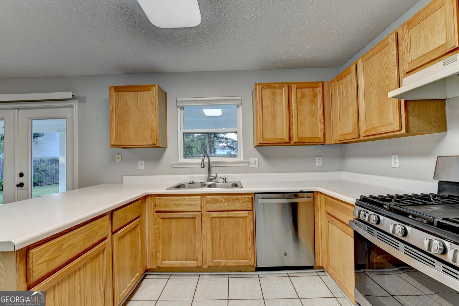 577 Ives Circle Lilburn - Photo 32