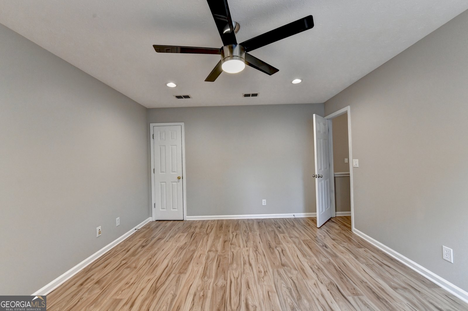 577 Ives Circle Lilburn - Photo 54