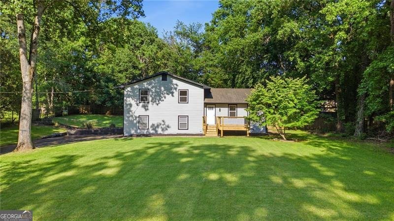 2420 Red Fox Run Acworth - main photo