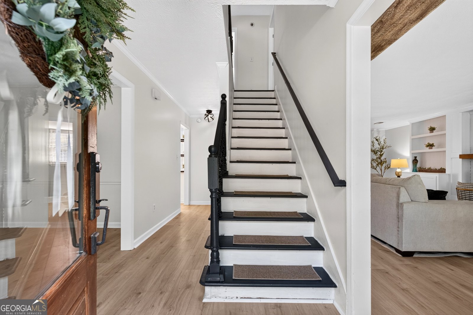 9945 Lake Forest Way Roswell - Photo 11