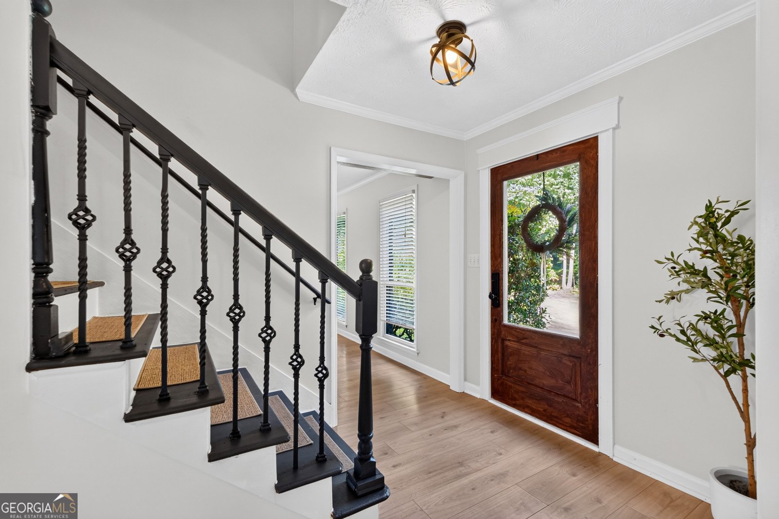 9945 Lake Forest Way Roswell - Photo 13