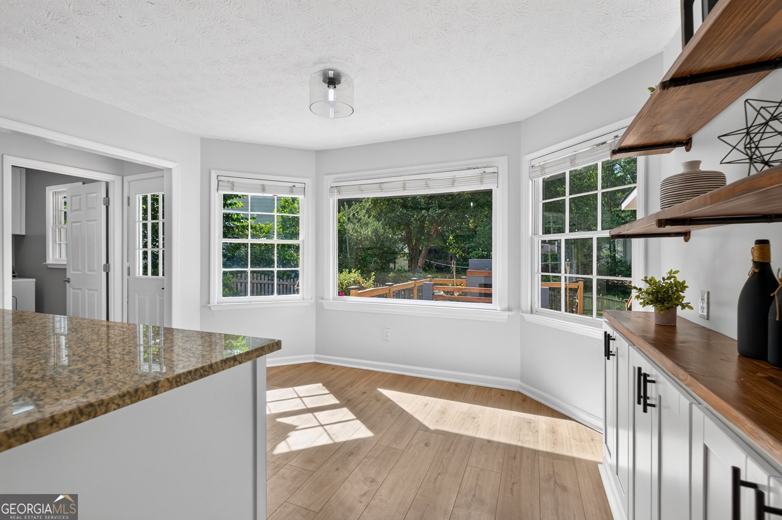 9945 Lake Forest Way Roswell - Photo 14