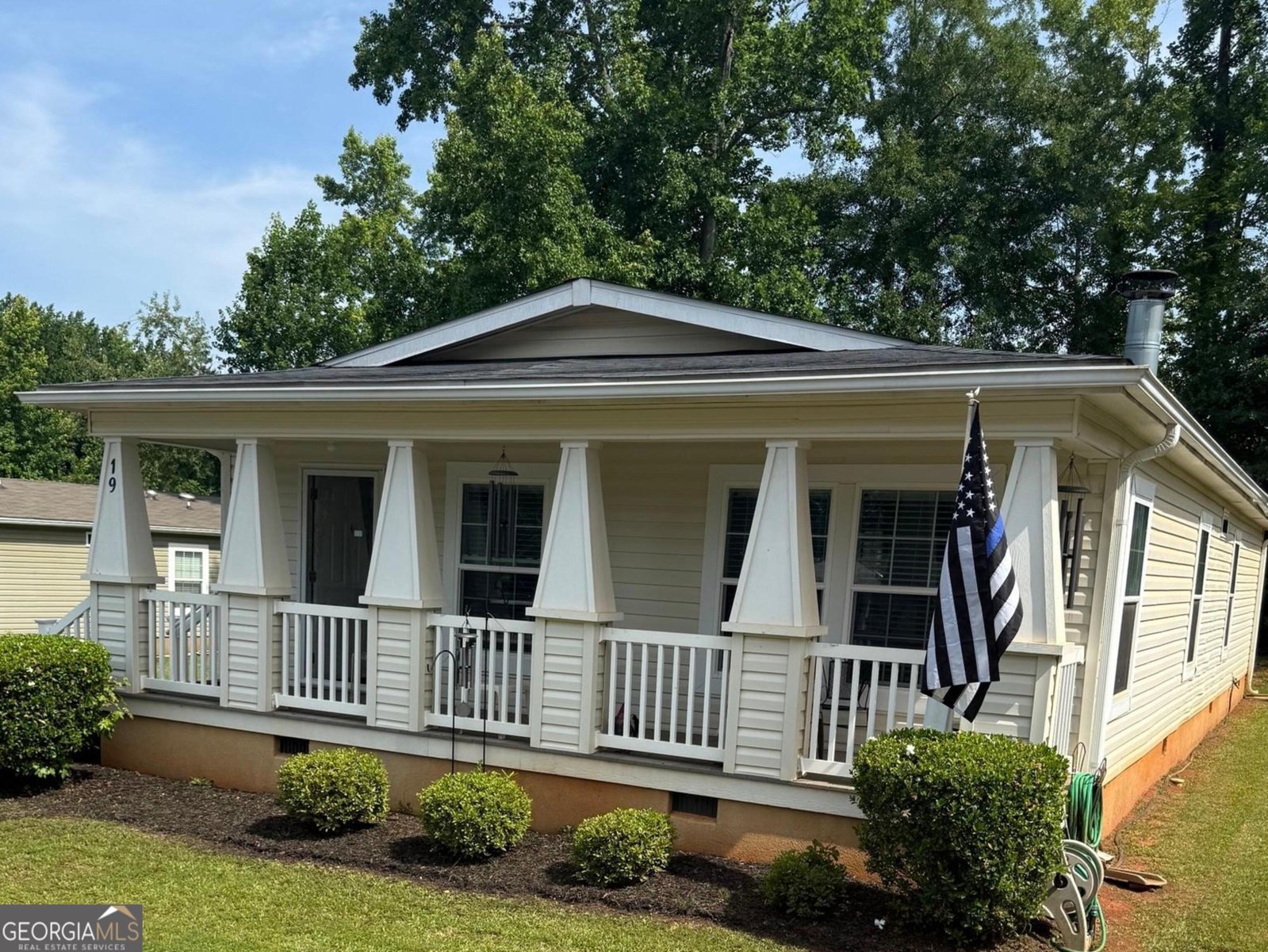 19 Redwood Circle Newnan - main photo