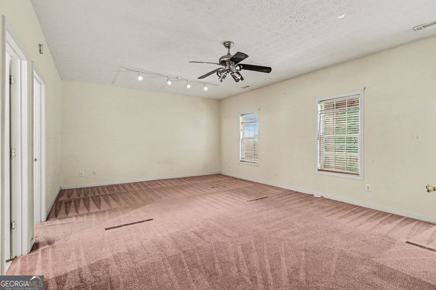 715 Sylvia Court Riverdale - Photo 12