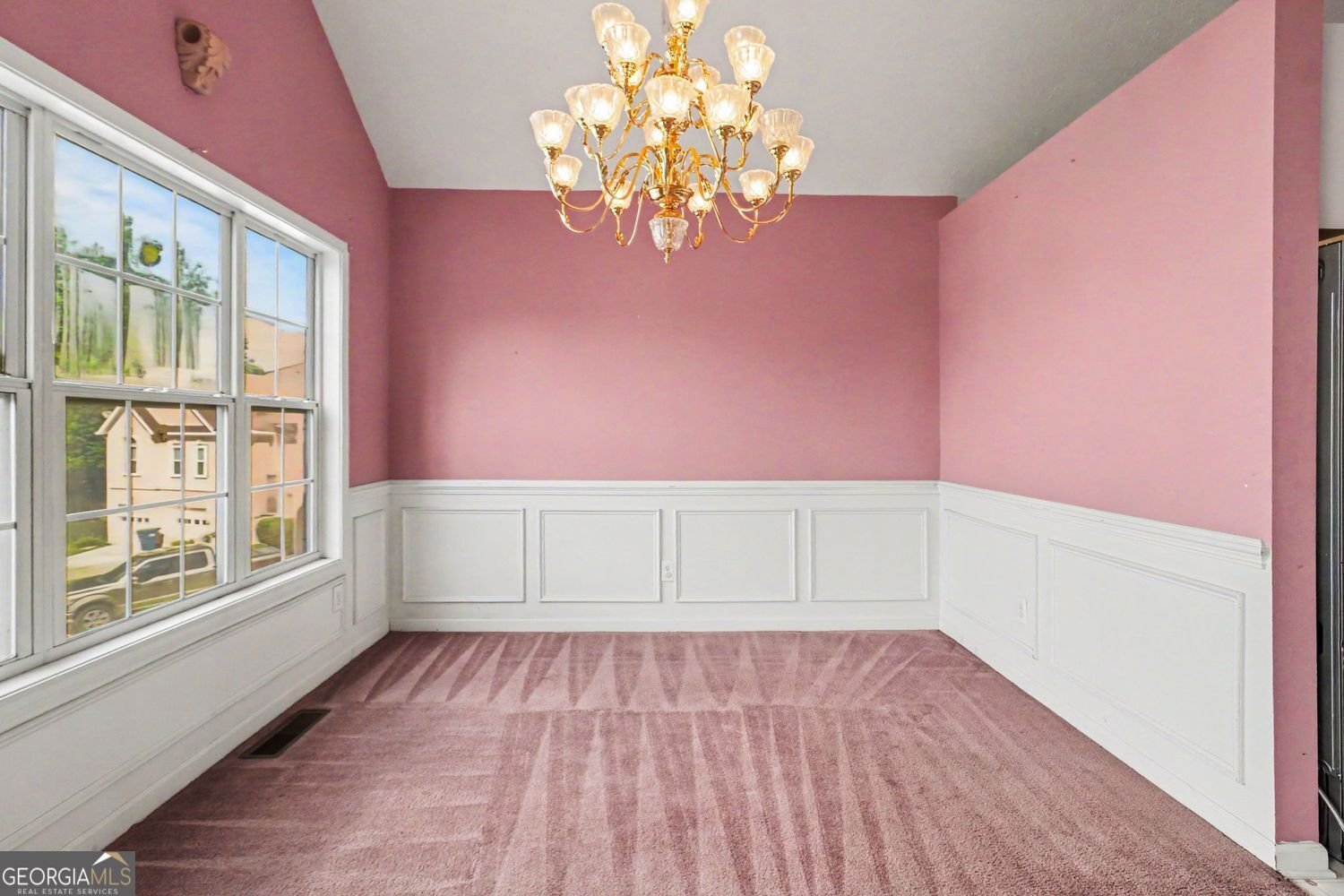 715 Sylvia Court Riverdale - Photo 8