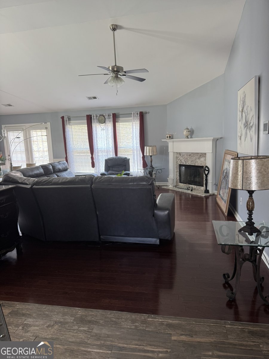 584 The Boulevard Newnan - Photo 10