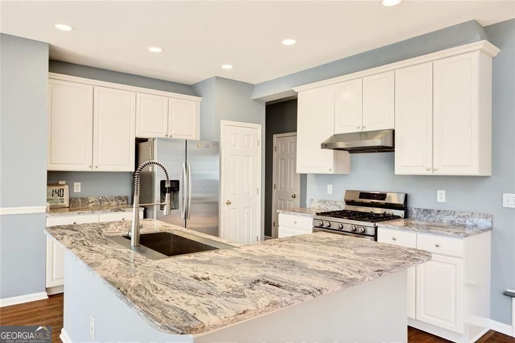 420 Wentworth Downs Court Johns Creek - Photo 14