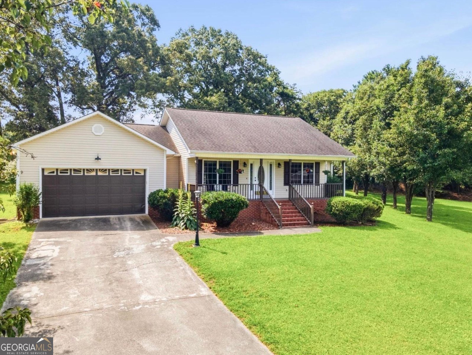 112 Golden Crest Drive Chatsworth - main photo