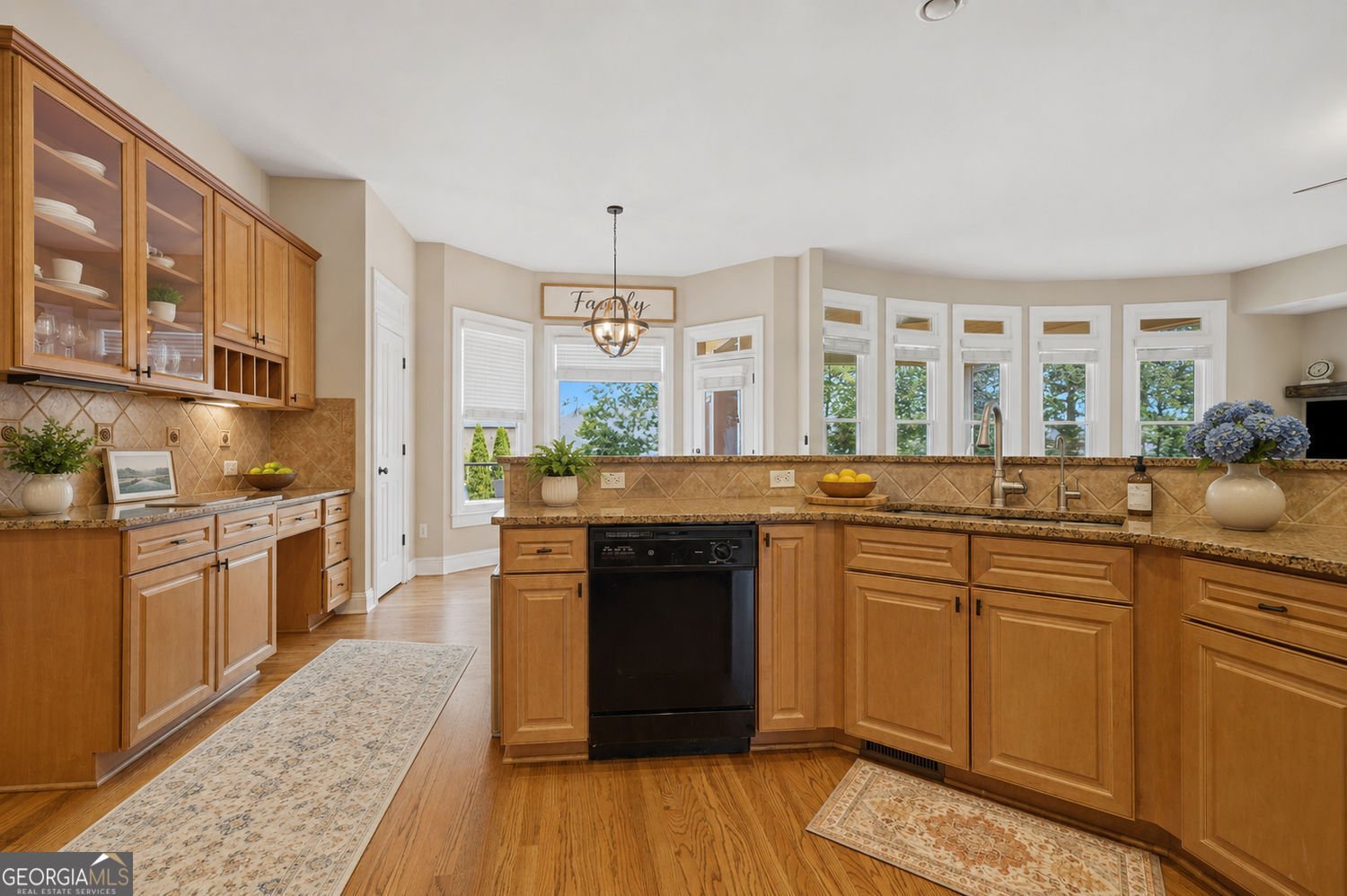 2440 Saxony Trace Alpharetta - Photo 10