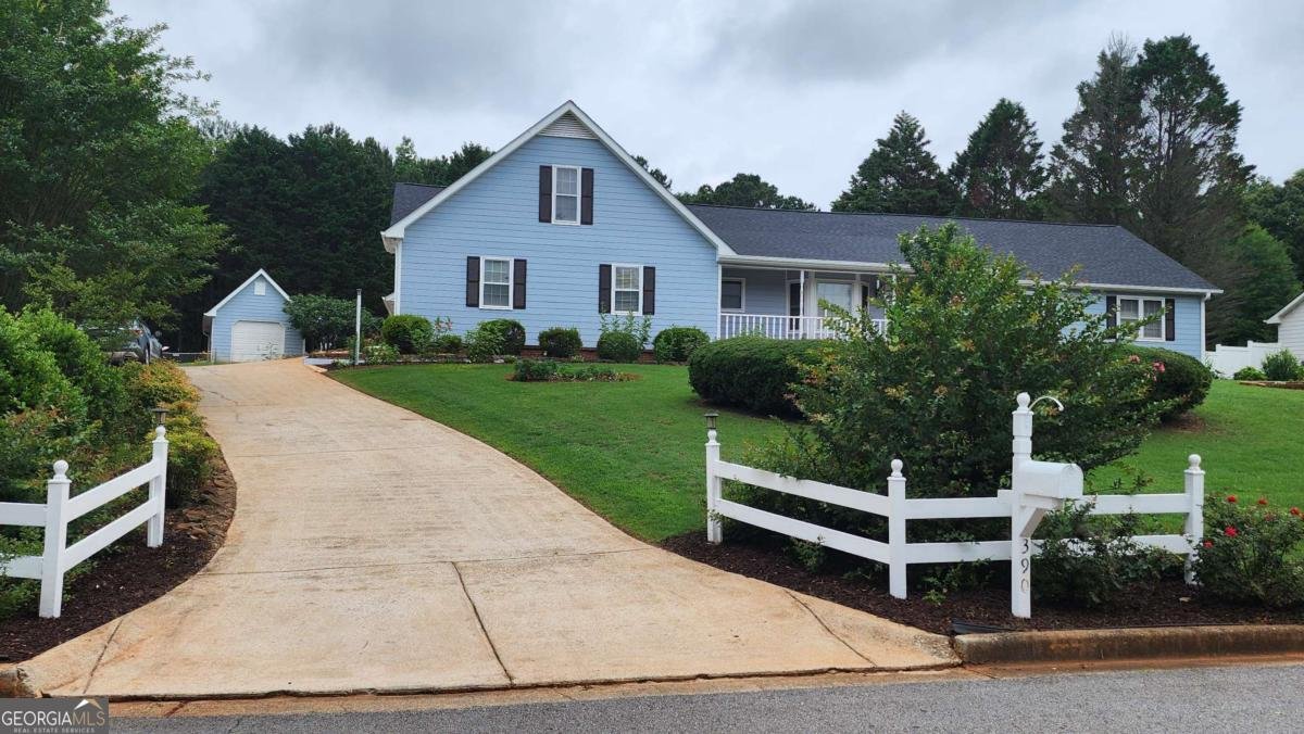 390 Lake Ridge Court Mc Donough - main photo