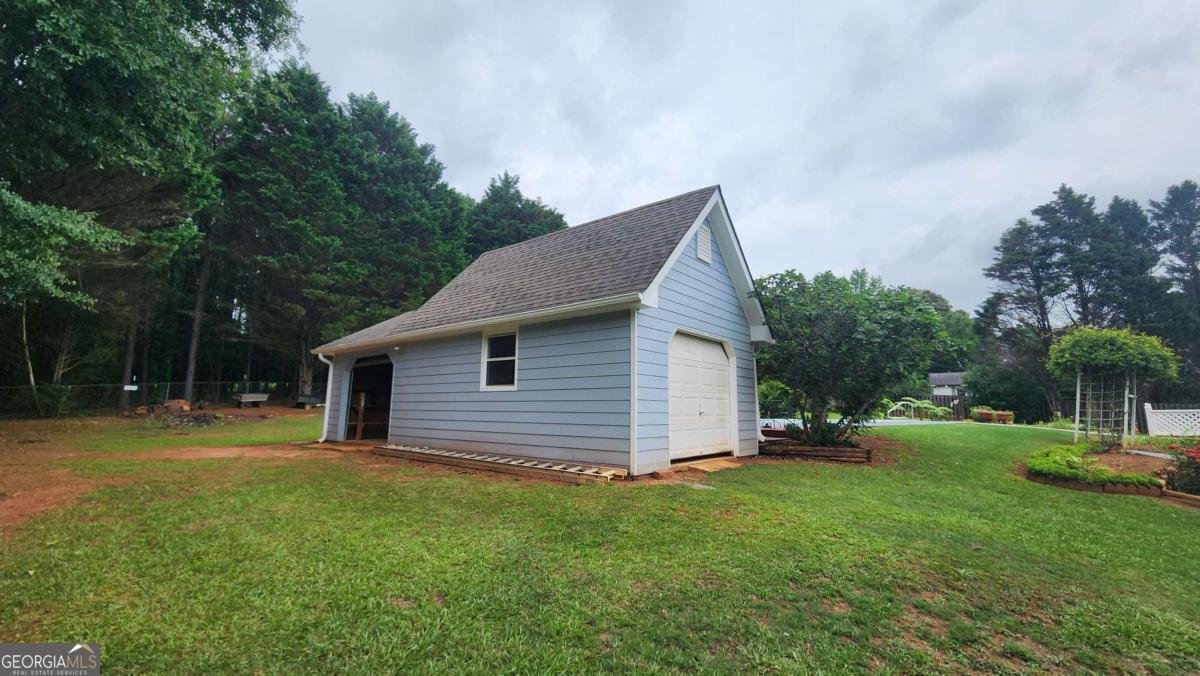 390 Lake Ridge Court McDonough - Photo 16