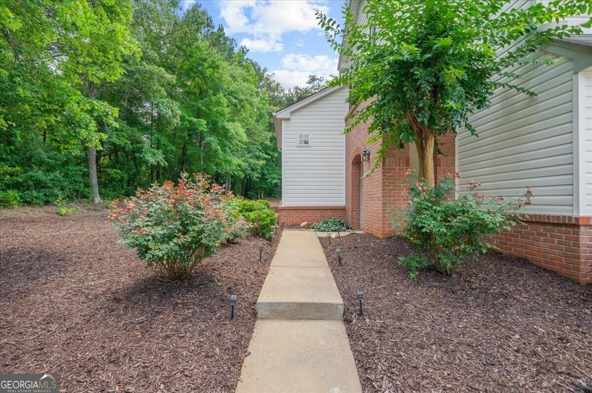 656 Oaks Drive Woodstock - Photo 21