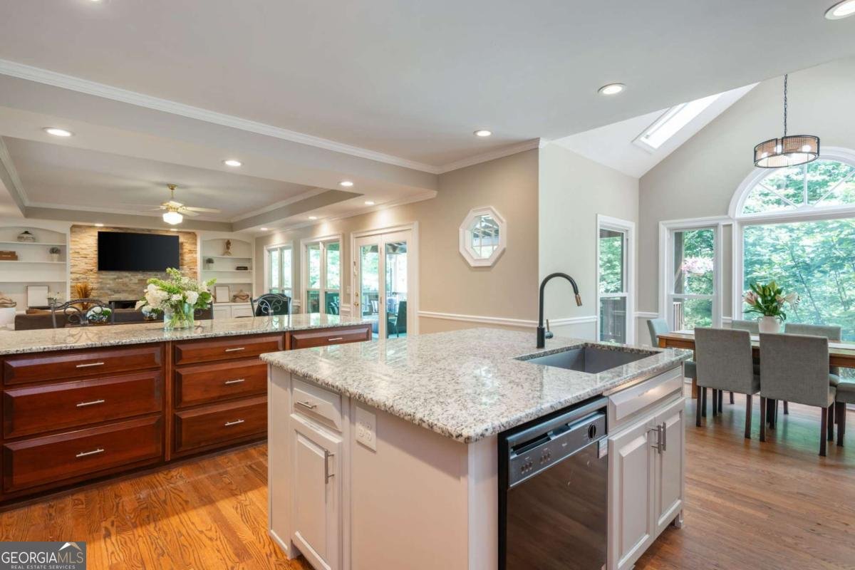 2865 Stoneglen Close Roswell - Photo 19