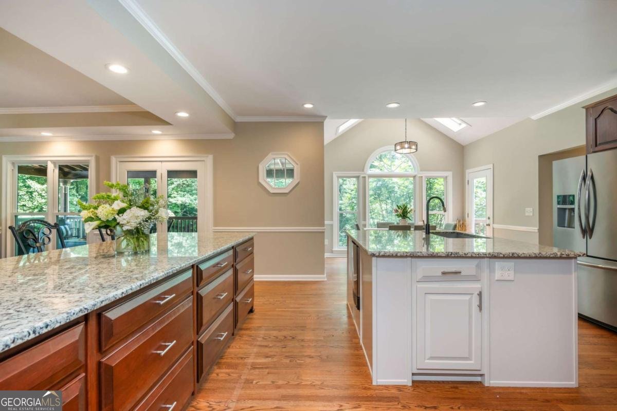 2865 Stoneglen Close Roswell - Photo 20