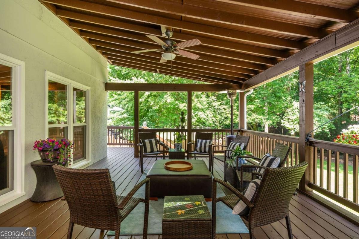 2865 Stoneglen Close Roswell - Photo 23