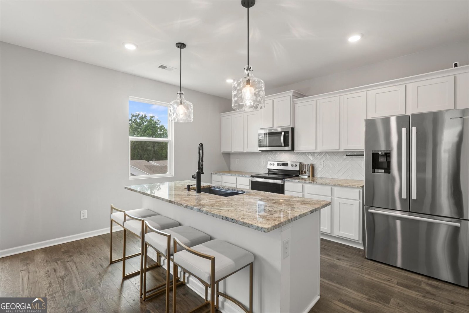 391 Faulkner Street Stockbridge - Photo 6