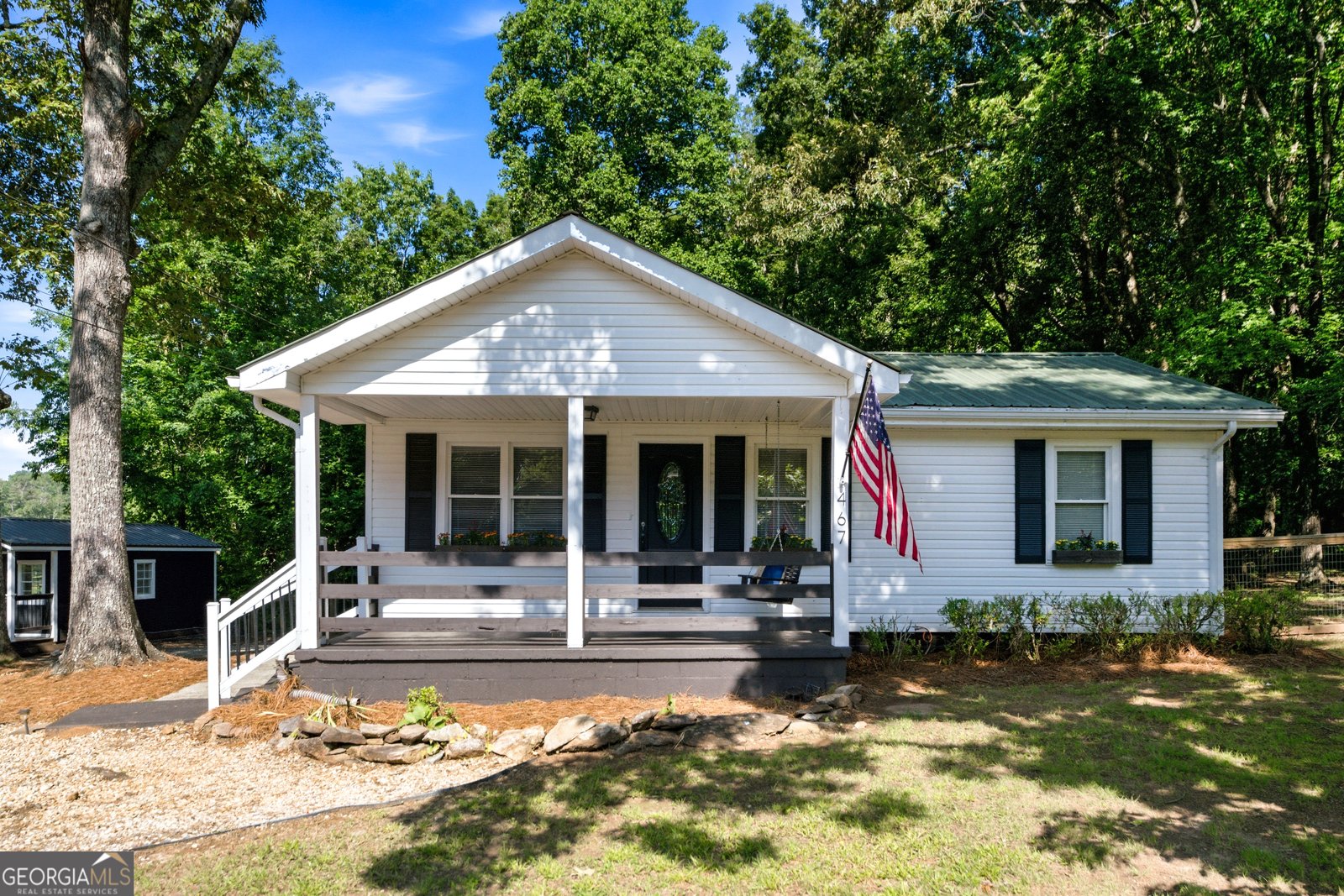467 Sanders Street Clarkesville - main photo