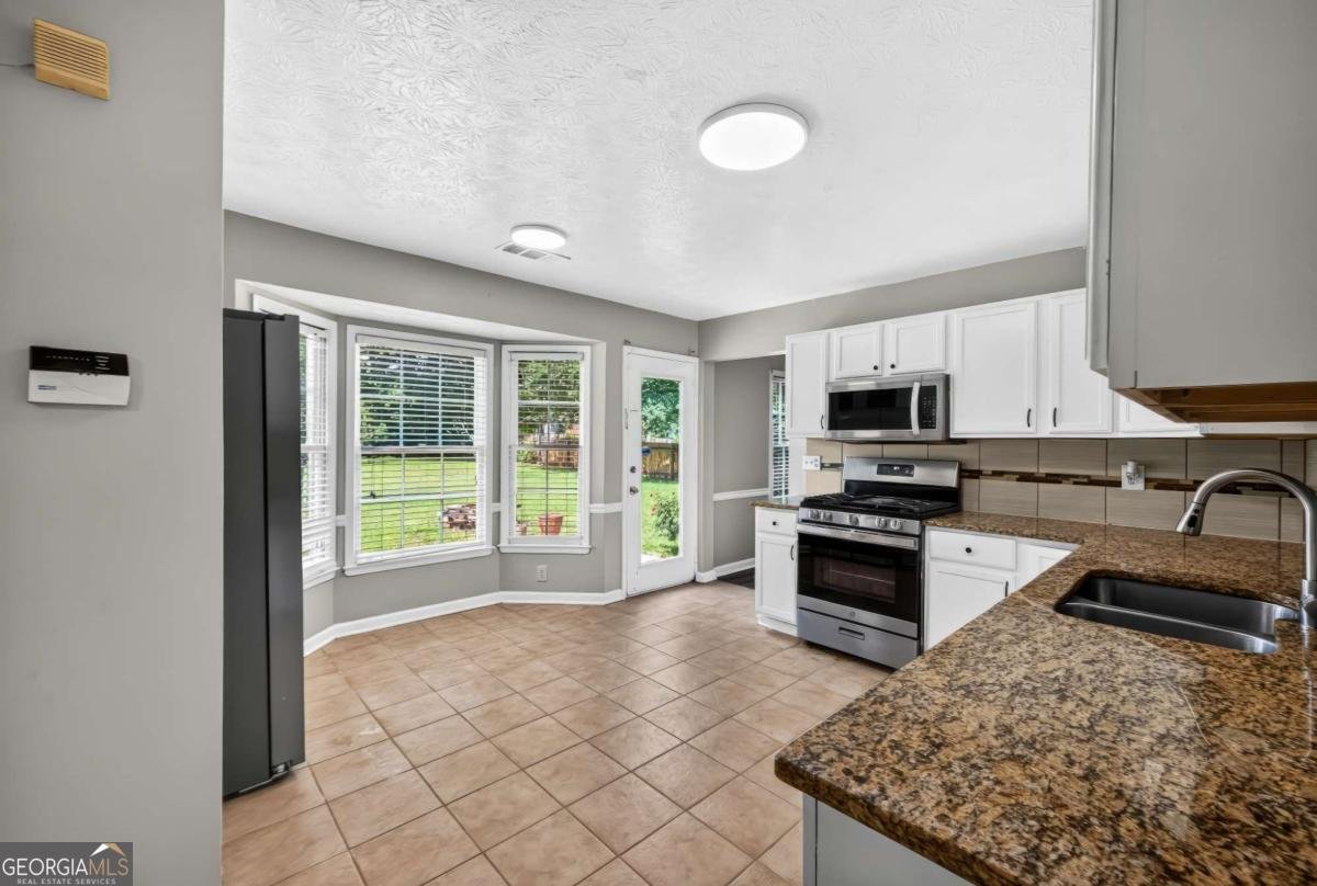 1591 Willow Bend Way Snellville - Photo 14
