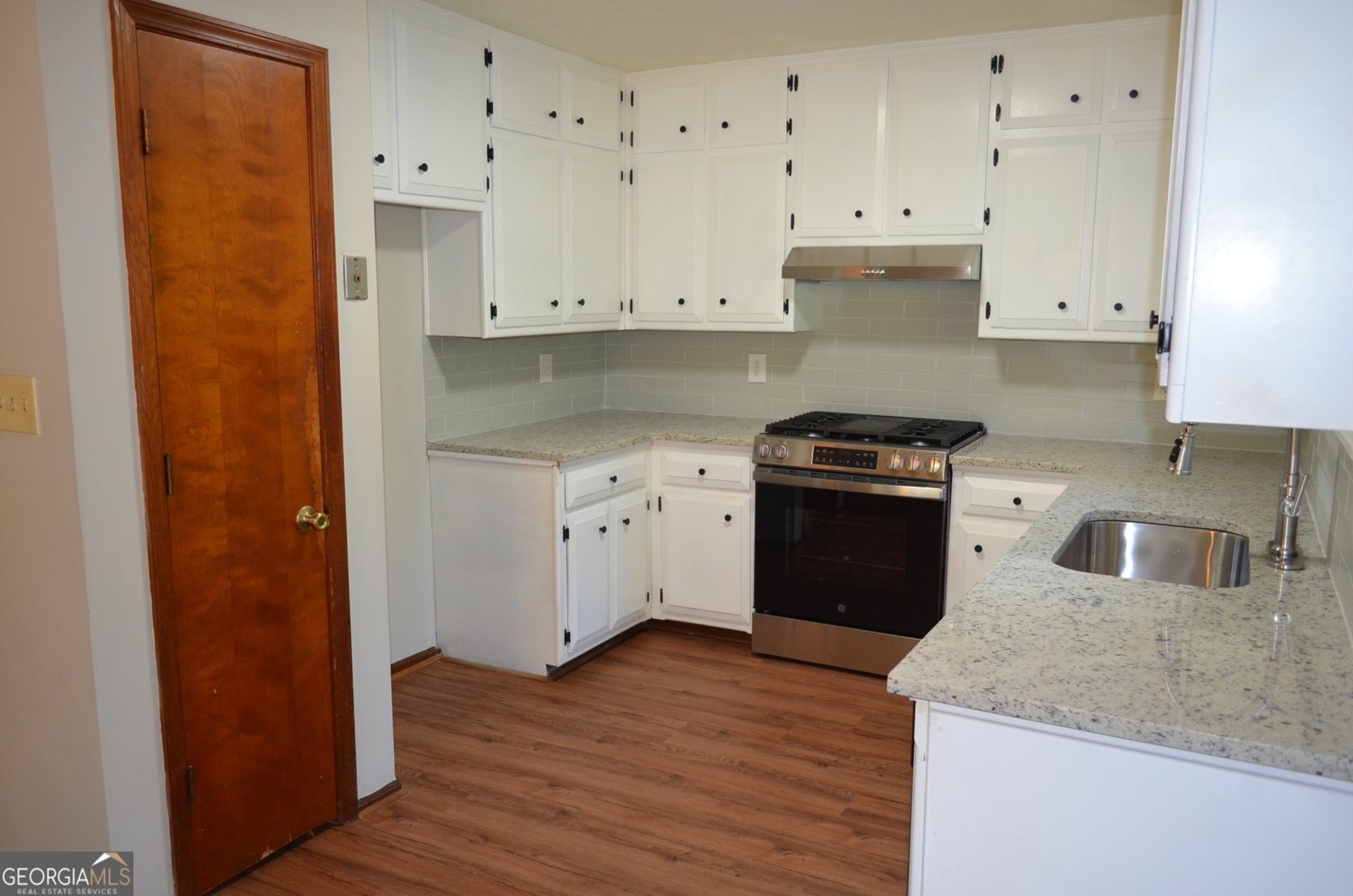 4987 Dekalb Way Stone Mountain - Photo 10