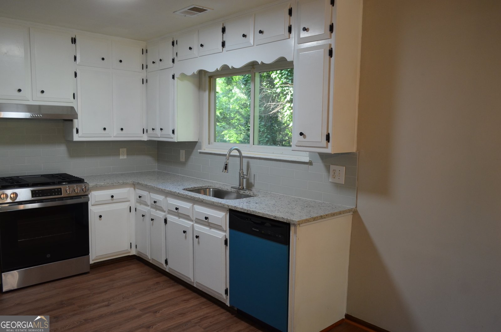 4987 Dekalb Way Stone Mountain - Photo 9