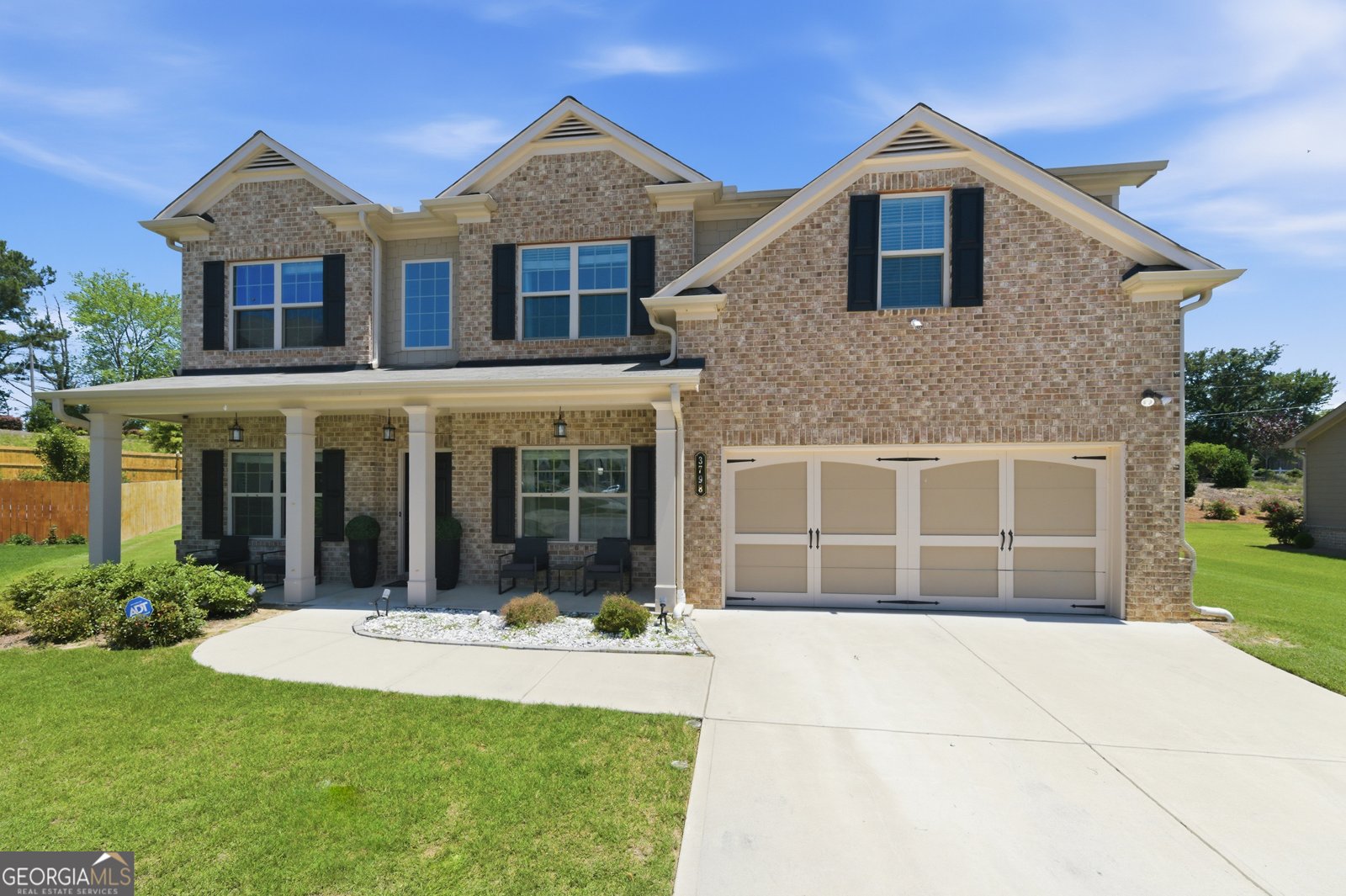 3798 Southfield Court Loganville - main photo