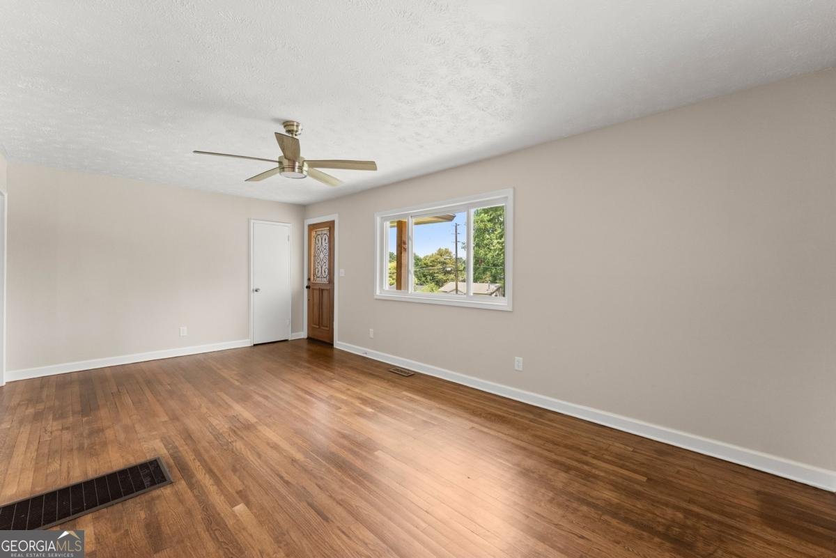 2571 Gentilly Place Atlanta - Photo 6