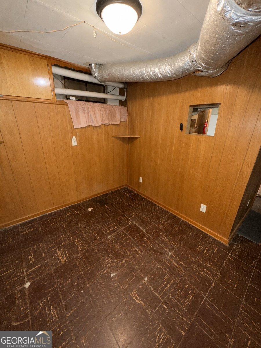 895 Laurel Street Forest Park - Photo 24