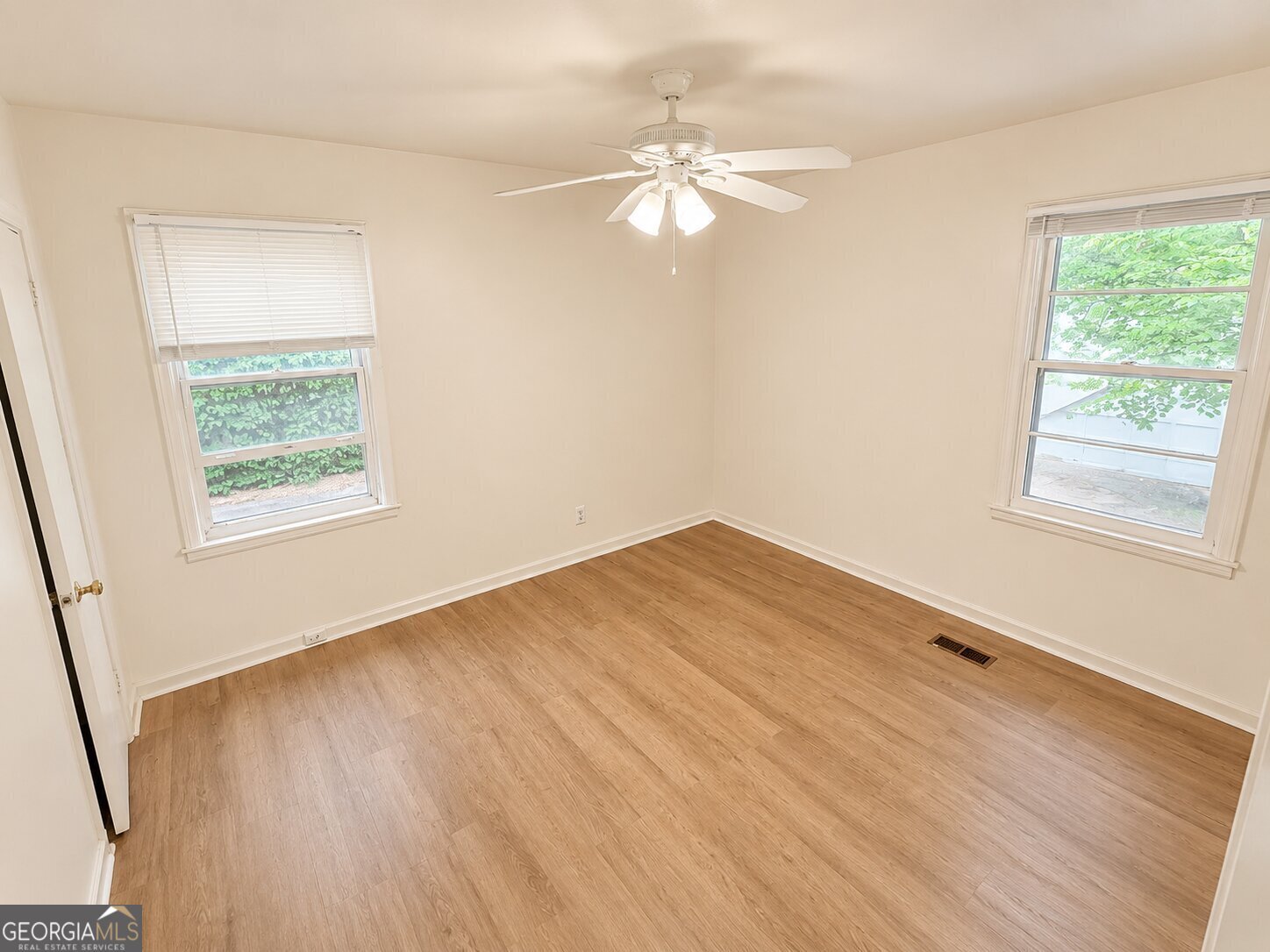 895 Laurel Street Forest Park - Photo 8