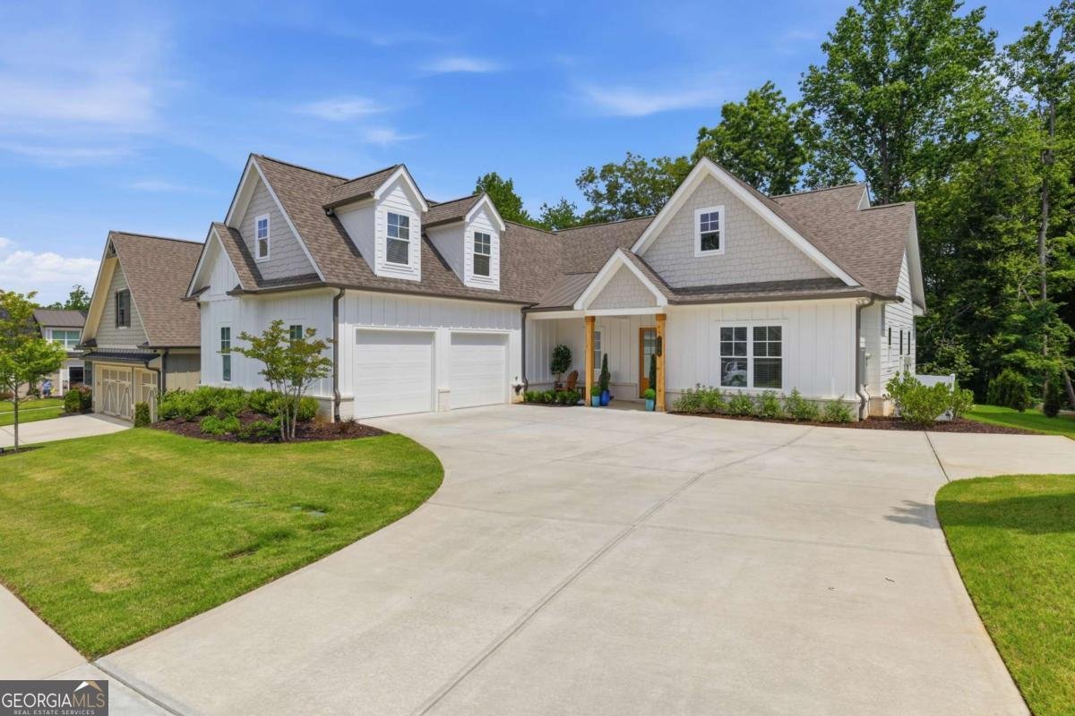 7150 Bluebird Cove Gainesville - main photo