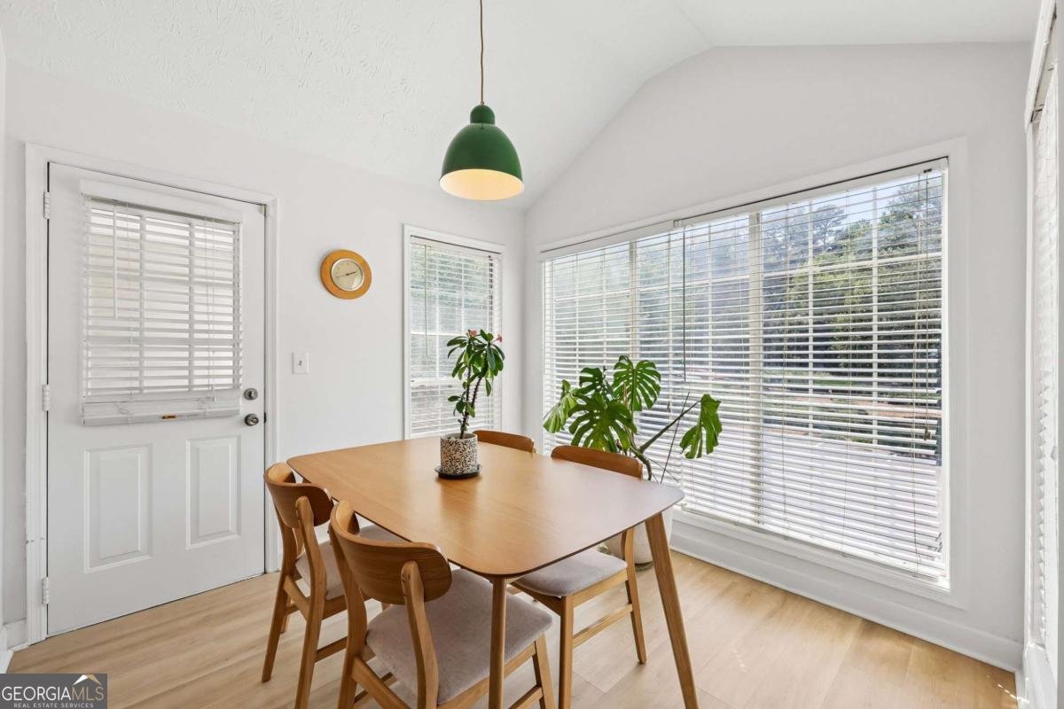 1608 Glenleaf Drive Peachtree Corners - Photo 8