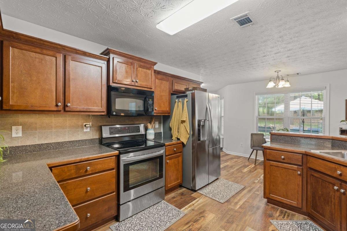 517 Annslee Lane Loganville - Photo 10