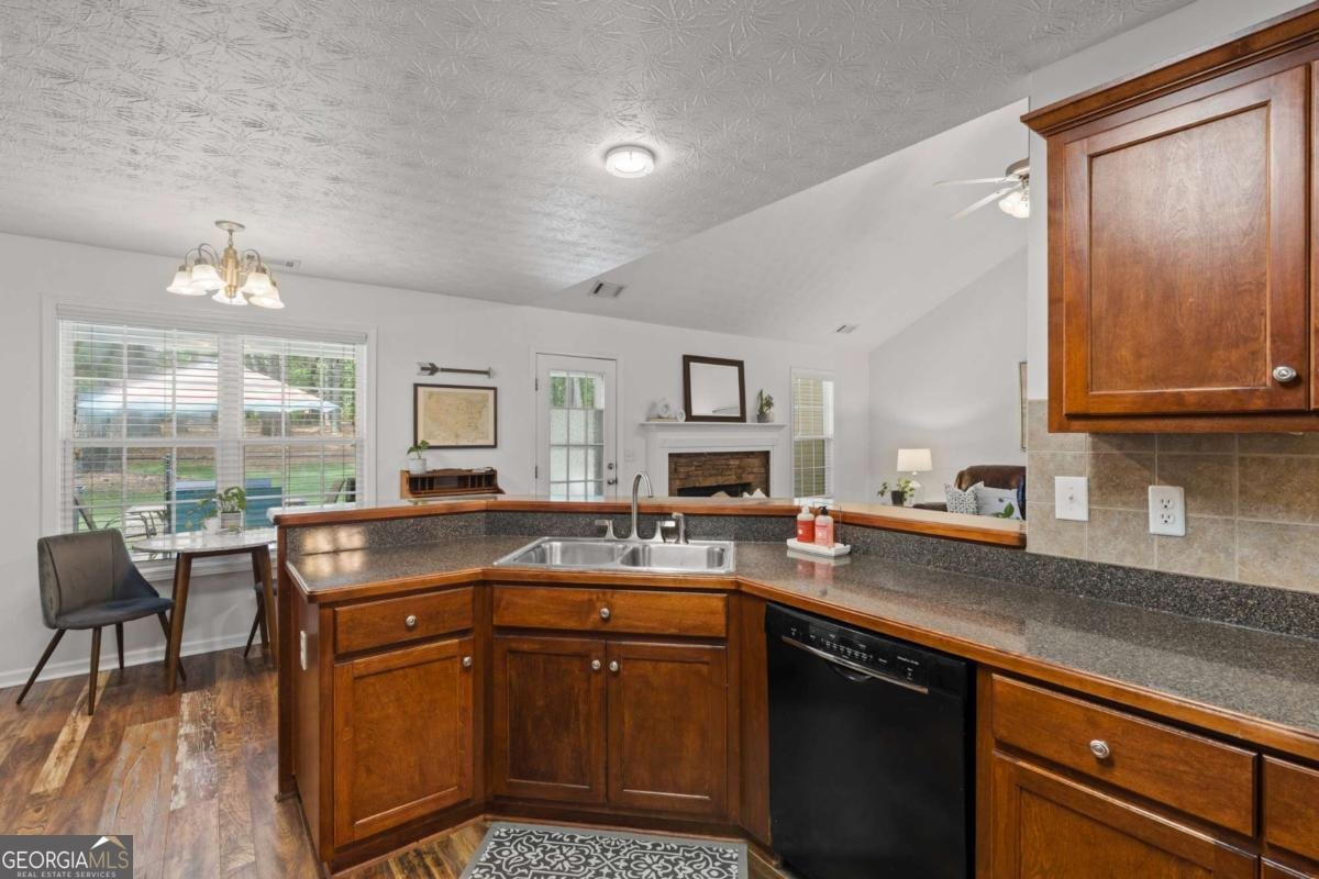 517 Annslee Lane Loganville - Photo 8