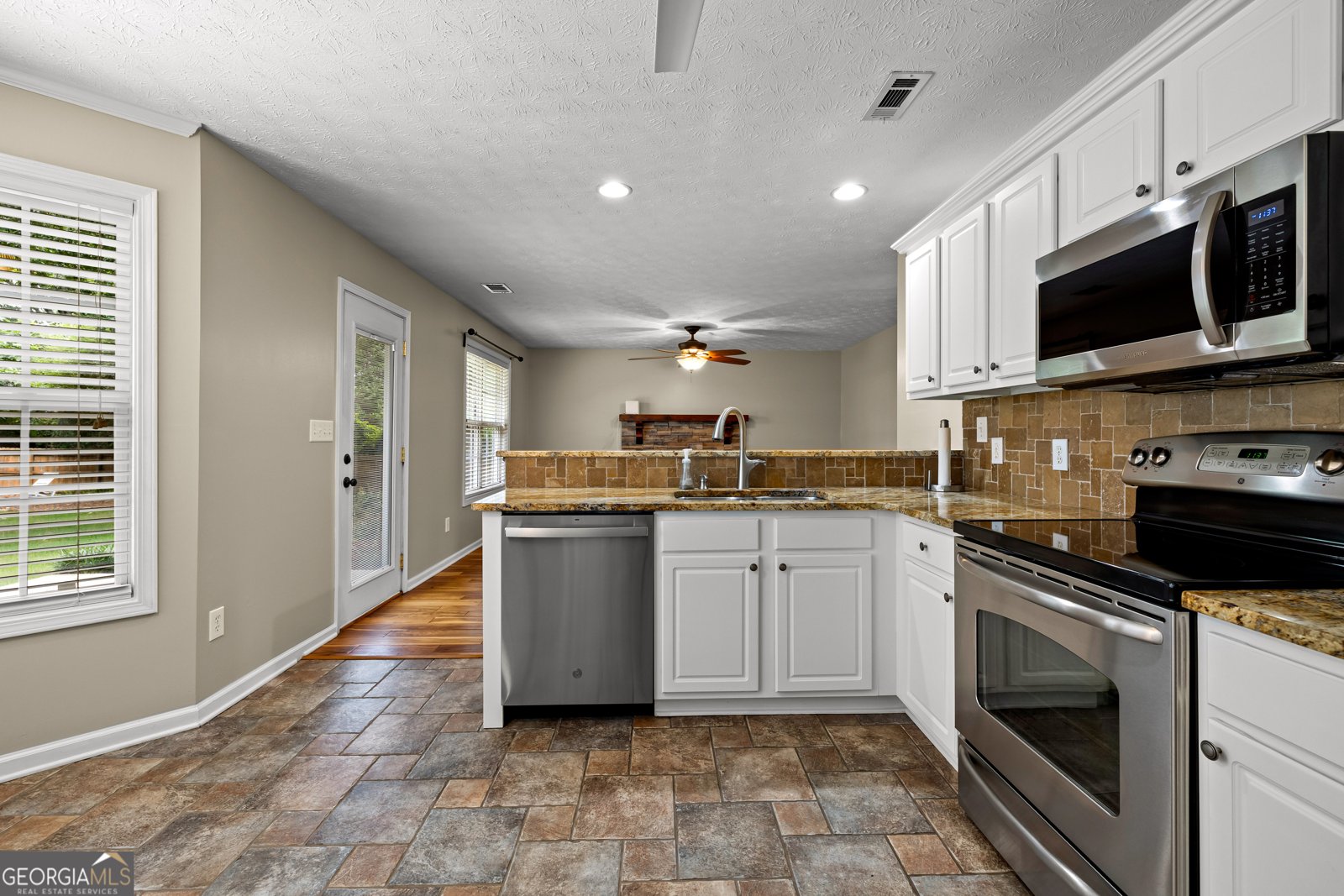 61 Thorne Berry Drive Hampton - Photo 19