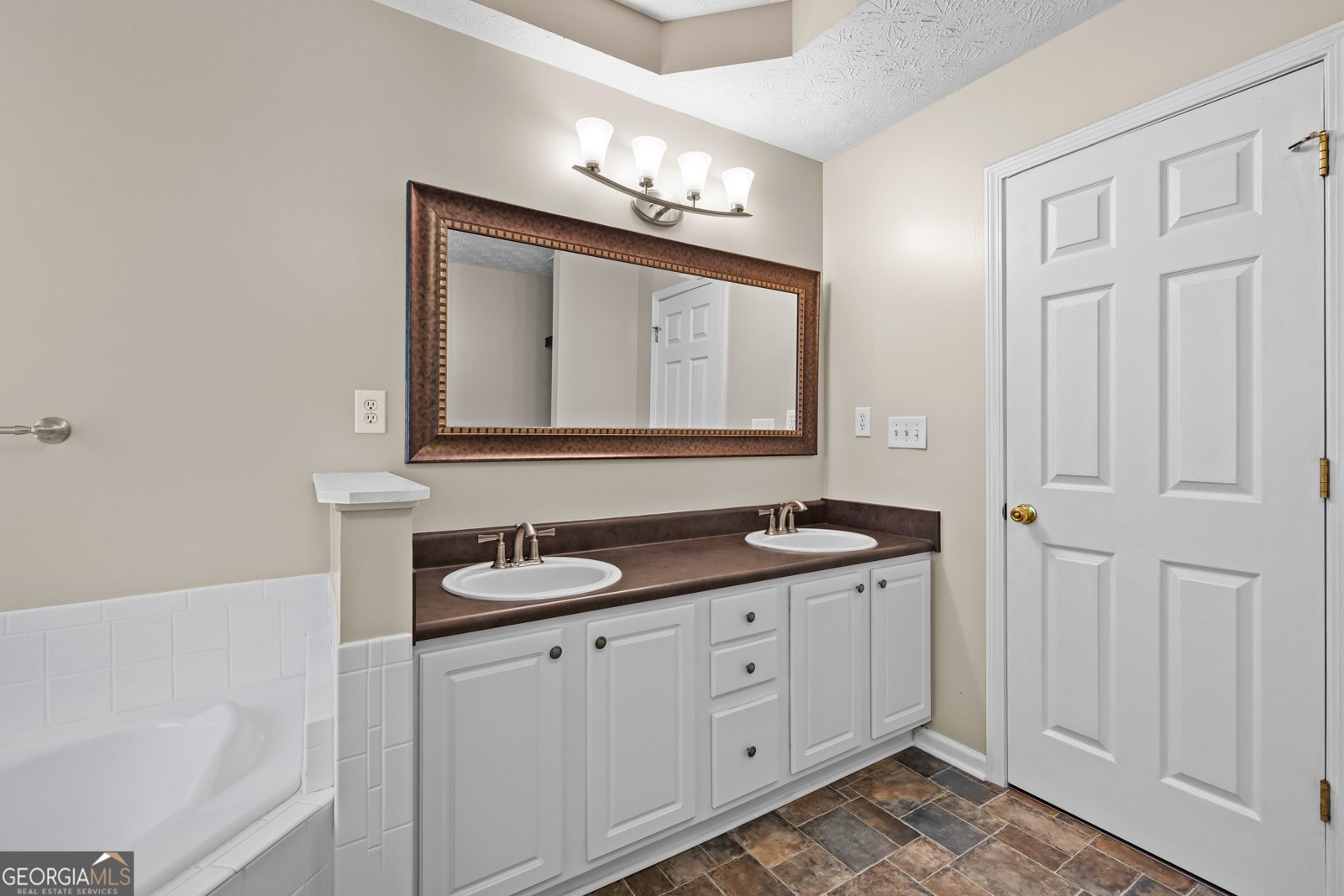 61 Thorne Berry Drive Hampton - Photo 26