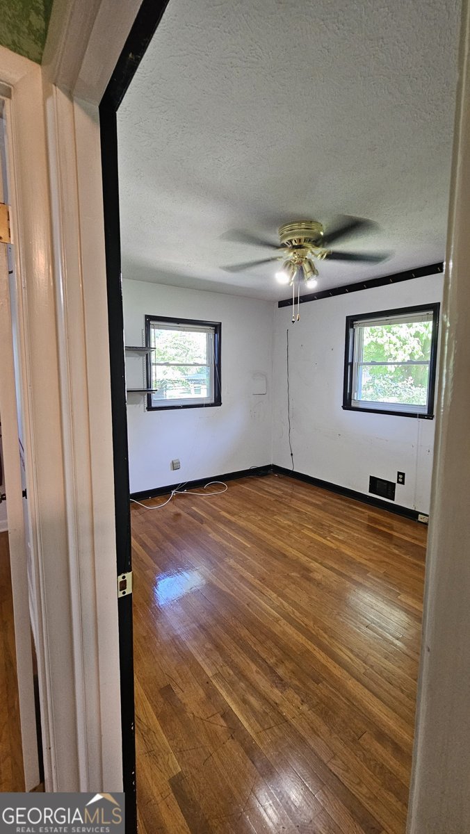 551 Wavelyn Way Riverdale - Photo 14