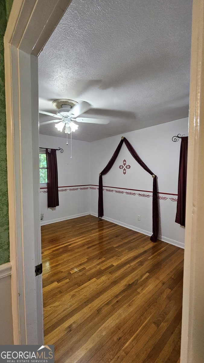 551 Wavelyn Way Riverdale - Photo 15