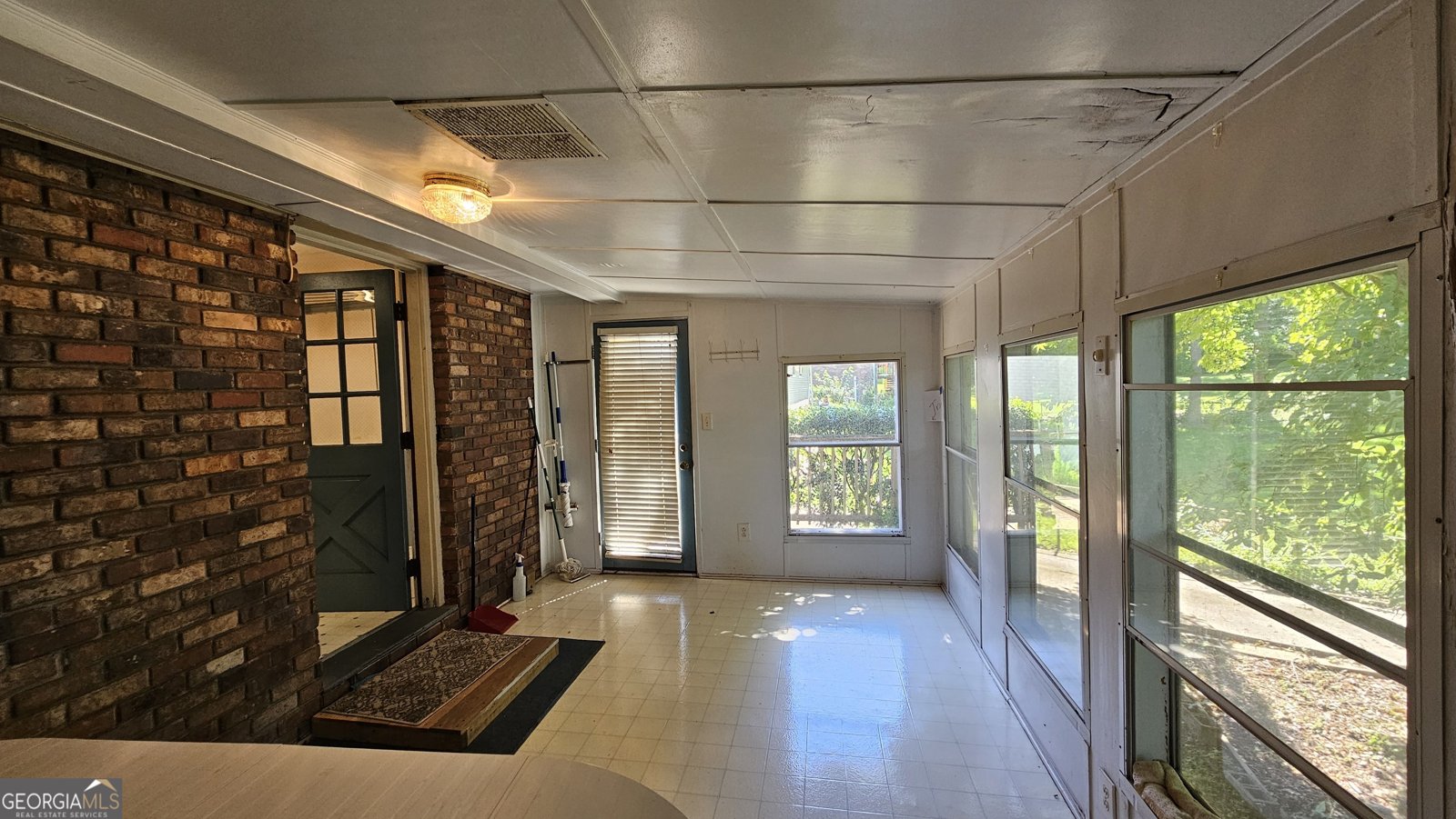 551 Wavelyn Way Riverdale - Photo 9