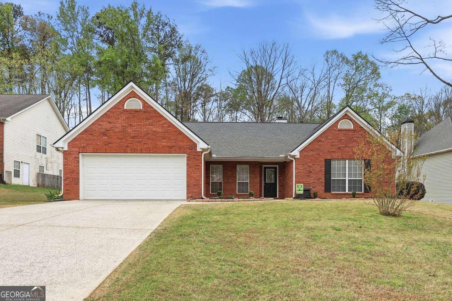 5989 Williamsport Drive Flowery Branch - main photo