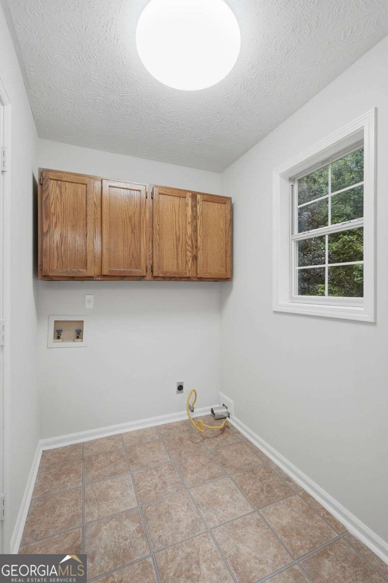 7035 Crossview Drive Cumming - Photo 17