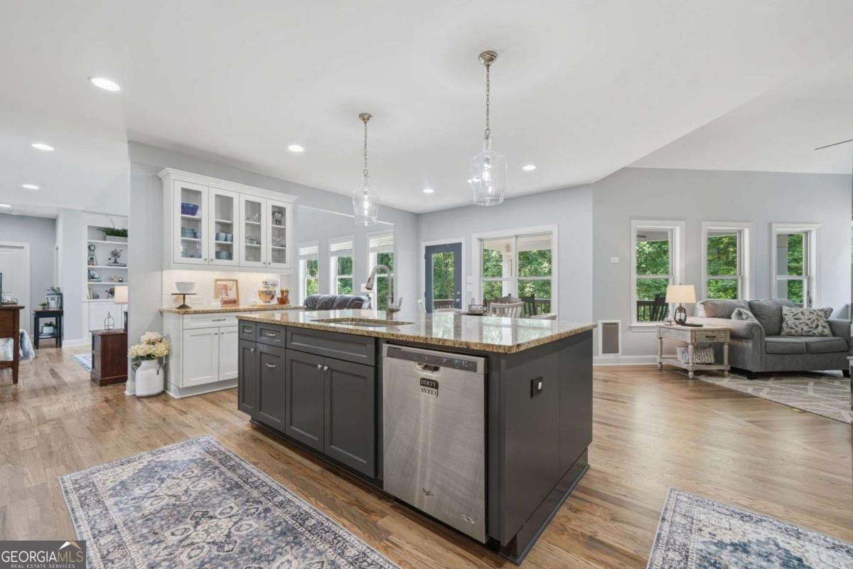 4065 Williams Point Drive Cumming - Photo 11