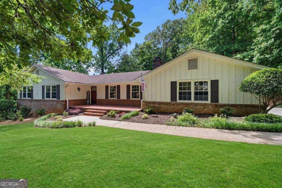 600 Pine Grove Road Roswell - main photo