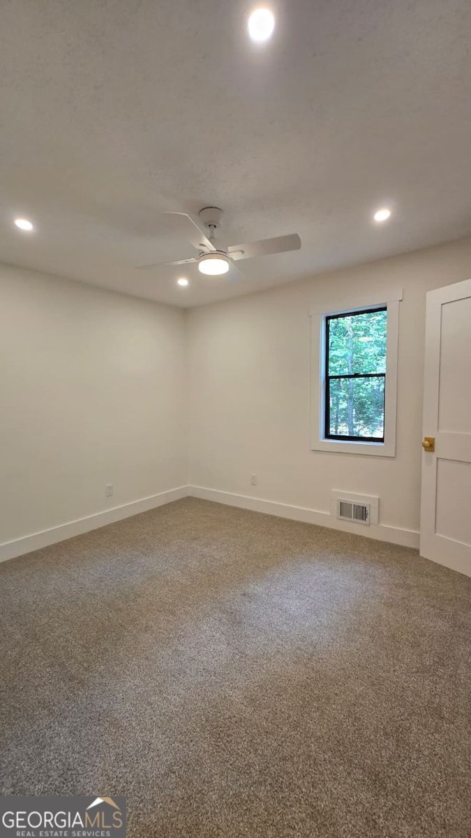122 Little Brook Drive Woodstock - Photo 15