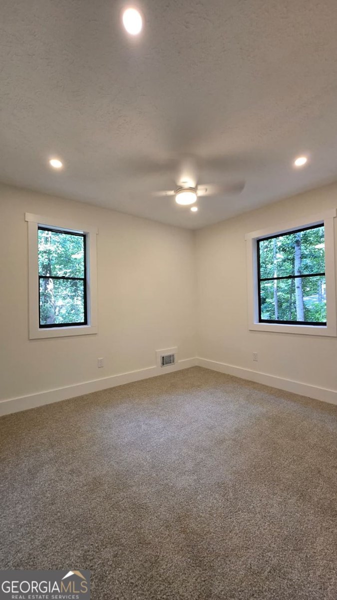 122 Little Brook Drive Woodstock - Photo 16