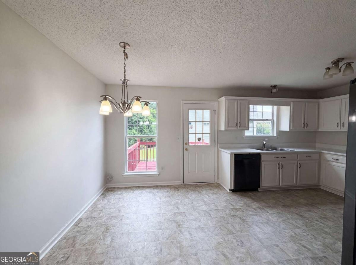 2690 Lolli Court Ellenwood - Photo 9