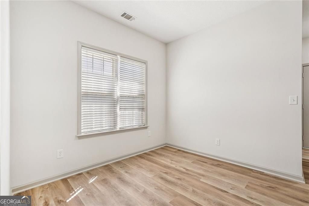 121 Woodland Manor Temple - Photo 32